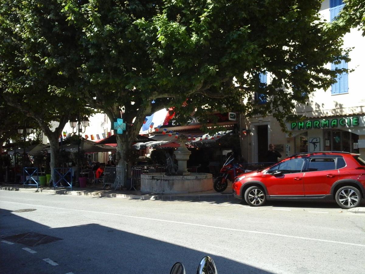 Maison De Village Bagnols-en-Foret Luaran gambar